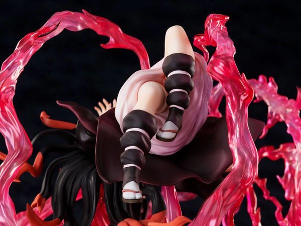 Demon Slayer Kimetsu no Yaiba Statue 18 Nezuko Kamado Exploding Blood 20 cm