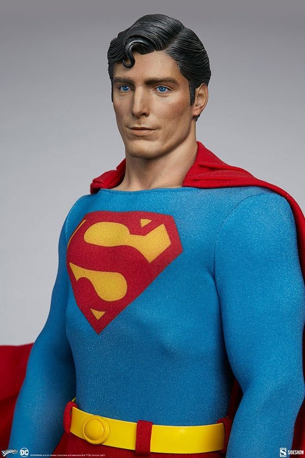 Superman Premium Format Statue Superman The Movie 52 cm