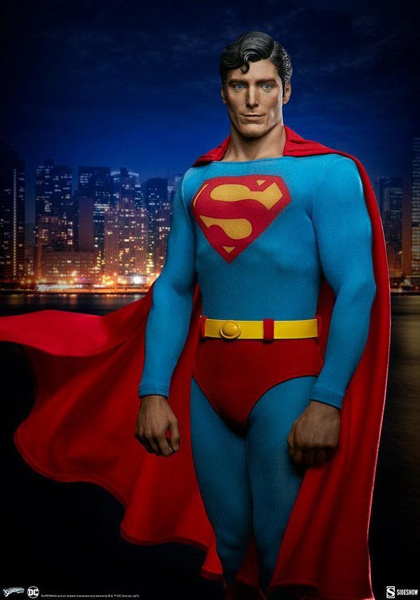 Superman Premium Format Statue Superman The Movie 52 cm