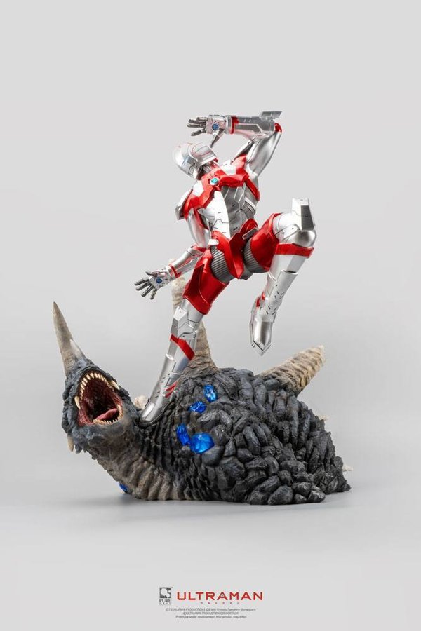 Ultraman Statue 1/4 Ultraman vs Black King 61 cm