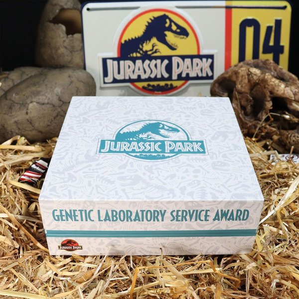 Jurassic Park Repliken Premium Box Genetics Division