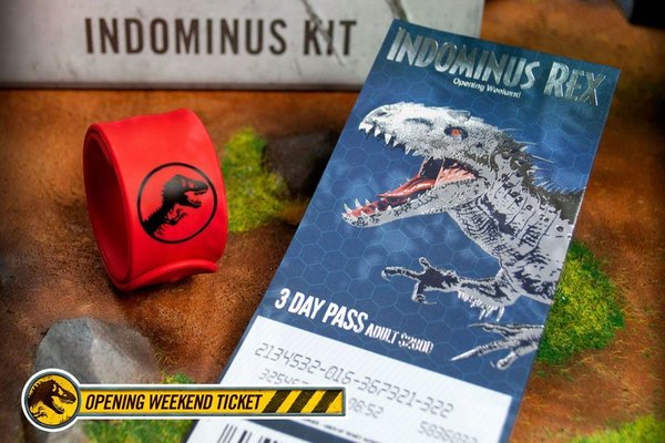 Jurassic World Geschenkbox Indominus Kit